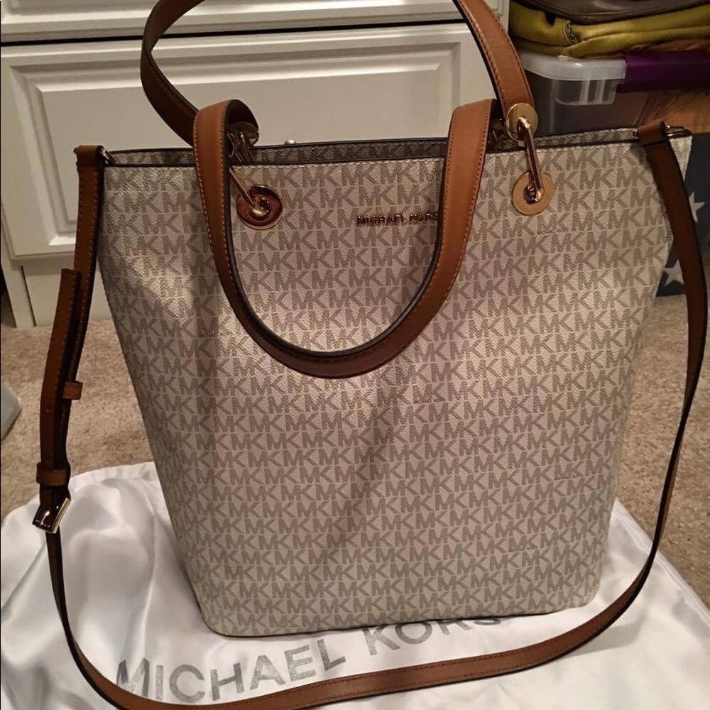 Michael Kors shoulder bag